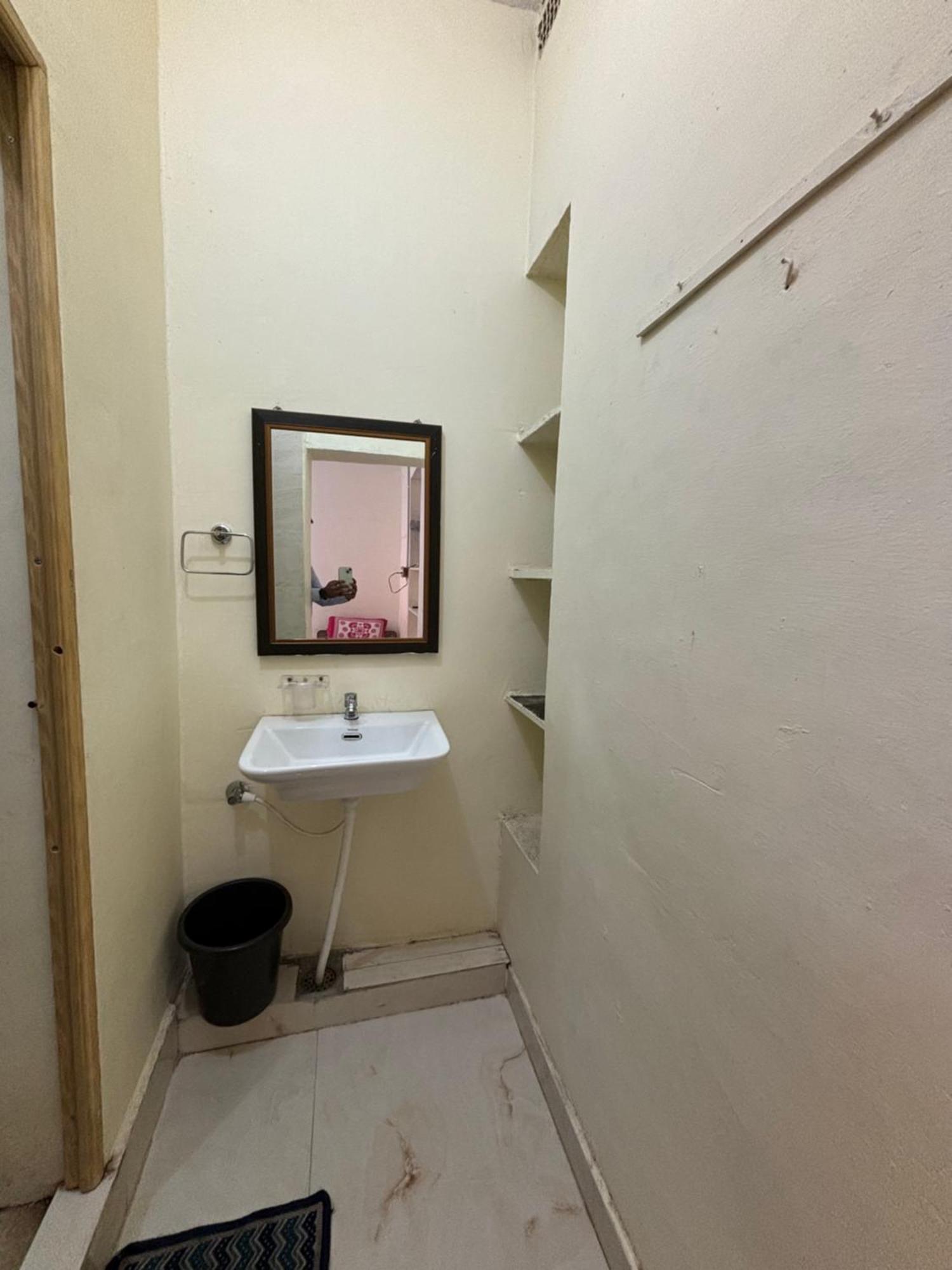 Mahesh Guest House Хампи Екстериор снимка